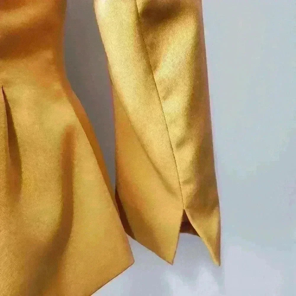 DOE & RAE mustard yellow pleated lightweight blazer.  Size medium - Picture 9 of 14